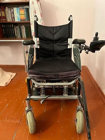 Tibbi avadanlıq: Əlil arabası satılır. Qiyməti razılaşma ilə. Ətraflı məlumat üçün — 2
