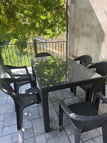 stul: Açıq hava üçün mebel dəsti - Tərkibi: 1 ədəd düzbucaqlı süfrə/masa və — 2