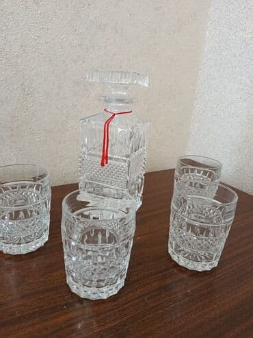 Rəng - Qırmızı, Xrustal