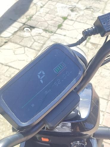amo f15: Elektrik skuter – iBike GT9 - Rəng: Qara, müasir şəhər üslublu korpus — 2