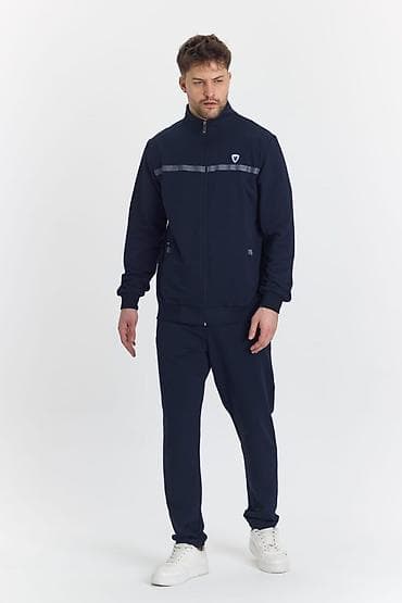 Şalvarlar: Türkiyə istehsalı 
Sport dəst 
Ölçü M L XL 2XL 
68 manat — 5