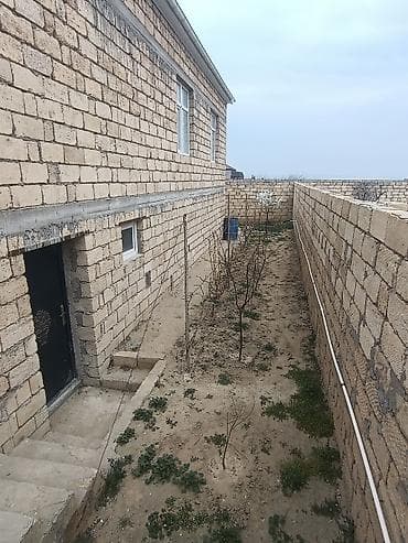 xacmazda ev: Hasarlı daş hasarlı həyətyanı sahəsi olan fərdi ev - Tam müstəqil — 7