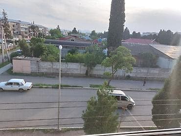 yataxt dəsdi: Ev Gence şeherinde posyolkada Ktv yaxin binada yerleşir.Ev 5 mertebeli — 8