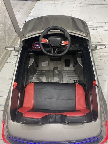 uşaq ucun maşın: Uşaqlar üçün nəzərdə tutulmuş boz rəngli, akkumulyatorla işləyən — 2