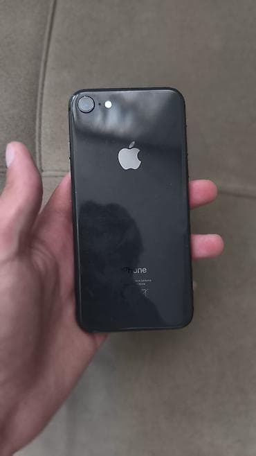 ipod touch 8: IPhone 8, Jet Black, Barmaq izi — 3