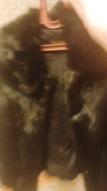 kürkler: Qısa xəz pencək – tünd rəng - Model: qısa kəsimli, dizdən yuxarı — 1