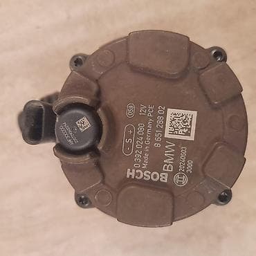 on lip universal: BMW servisdən alınıb istifadə olunmayıb arginal mal olduğunu qutunun — 3