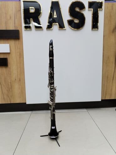 tutək: Klarnet Rast musiqi alətləri mağazalar şəbəkəsi 3 ünvanda yerləşir; 1) — 1