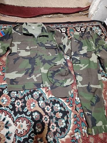 uşaqlar üçün hərbi geyim: Uşaq üçün kamuflyaj dəsti Tərkib: - 3 hissə: gödəkcə, şalvar və kepka — 1
