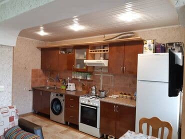 9 mikrorayon evlerin qiymeti: Bakı, 3 otaqlı, Köhnə tikili, m. Elmlər Akademiyası, 83 kv. m — 3