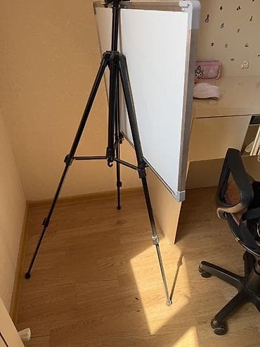 Magnitli marker taxtası tripod dayaqlı - Ölçü: təxmini orta ölçülü