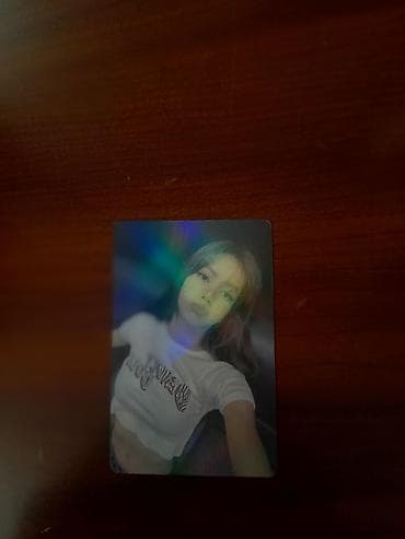 hello kitty oyuncaq: Məhsul: K-pop fotokartı – Lisa nadir tapılan photo karttir cəmi 2 azn — 2