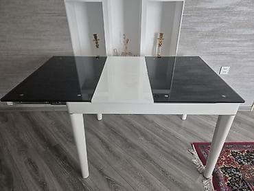 komputer desti: Yemək otağı üçün dəst – vitrin şkaflar və açılan süfrə Tərkib: - 2 — 3