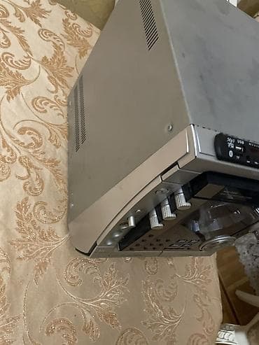 audi a8: Samsung MAX-DJ650 mini audio sistemi Xüsusiyyətlər: - Mini Component — 2