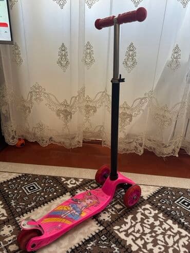 трюковой самокат: Uşaq skateri – 3 təkərli model - Rəng: çəhrayı - Ön hissədə 2 böyük — 1
