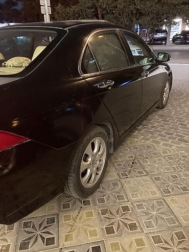 vaz2107 satisi: Honda Accord (7-ci nəsil) sedan - Kuzov: 4 qapılı sedan, qara rəng - — 6