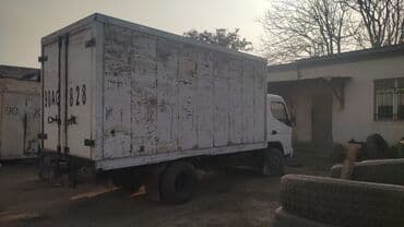 xaladelnik masinlar: Yük kuzasi - Konstruksiya: tam qapalı, ikiqat arxa qapıları olan — 3