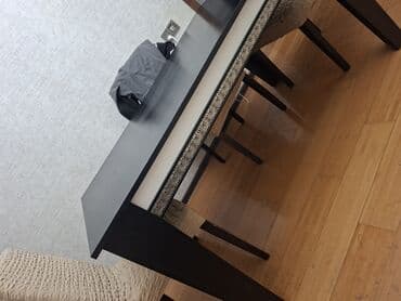 Ресторанная мебель: Гостиный стол, Б/у, Нераскладной, Дерево, Прямоугольный стол — 1