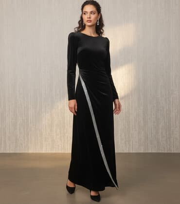 kişi ucun klassik qara kostyum: Платье / Don

✅Ölçü 𝟰𝟮
✅Vilur parçadan ibarətdir
✅Az istifadə olunub — 1