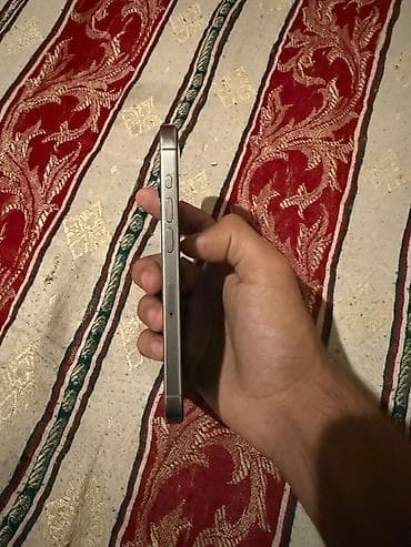 iphone 12: IPhone 15 Pro, 256 GB, Natural Titanium, Face ID — 3