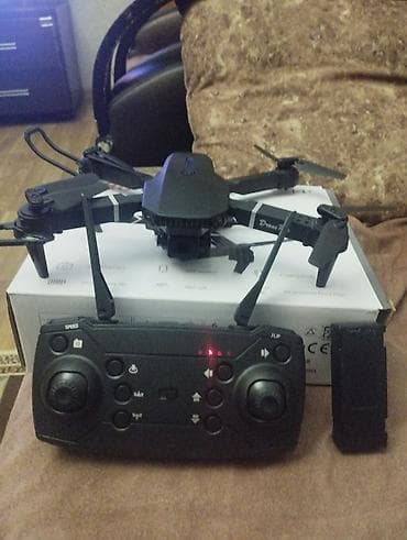 samsung s10 plus 2 el: E88 qatlanan dron + pult Xüsusiyyətlər: - Qatlana bilən korpus — 1