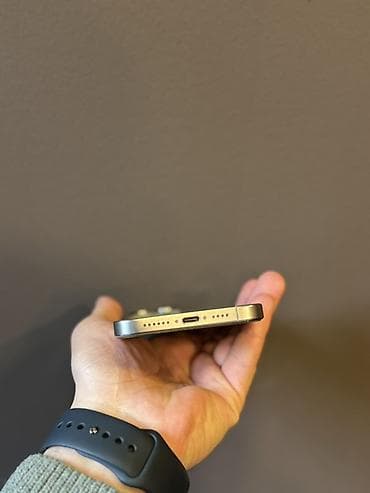 iphone 16 pro satış: IPhone 15 Pro Max, 256 GB, Gümüşü, Simsiz şarj, Face ID — 6