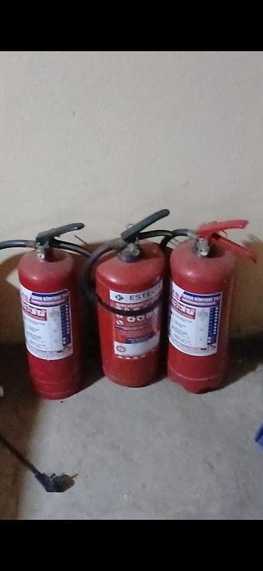 Yanğınsöndürən satılır 3 u bir yerde 50 man ünvan koroglu kod8485 — 1