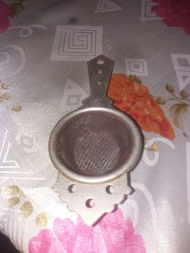 işlənmiş setkalar: Metal çay süzgəci - Material: paslanmayan polad/metal gövdə, incə — 1