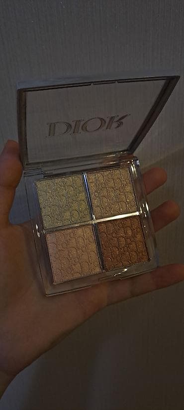 Məhsul: Dior Backstage – Glow Face Palette Çəkisi: 10 g (Net Wt. 0.35 — 4