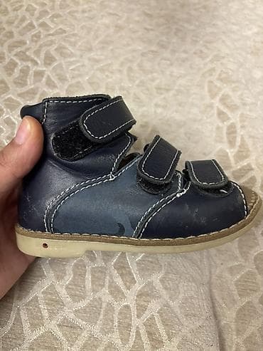 17 yaş: Rəng - Göy Ortopedik ayaqqabılar, Ölçü: 23, Uniseks — 4