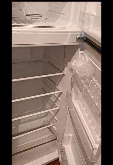 iwlenmiw xaladelnik: İşlənmiş 2 qapılı Sharp Soyuducu Satılır, rəng - Boz, Təkərli — 3