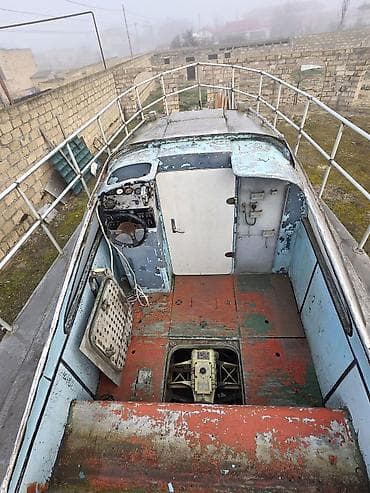 avanqard ehtiyat hisseleri: "Strij" kater: - Layihə: 1390 - Material: tam metal korpus, qalın — 7