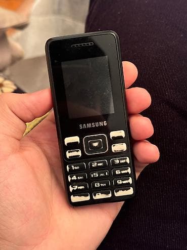 telofon redmi: Təcili satılır 2 kartdı normal düyməli telefondu bidə SD kart yeri — 1