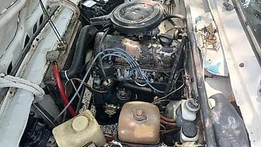 bufer w210: VAZ 2106 sedan - Kuzov: 4 qapılı, ağ rəng, damda relslər - Mühərrik — 6