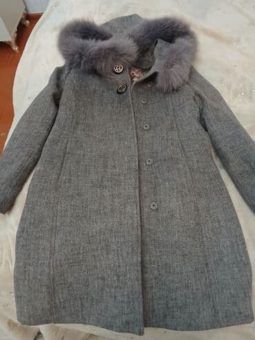 yun qadın şap şapları: Qadin paltosu satilir — 1