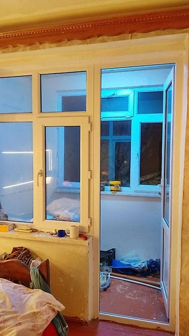 kıraye evler ecemı: Nizami rayonu, Nəsimi küçəsi bina 28, xruşevka, 3 otaq, təmiz 2 metr — 3