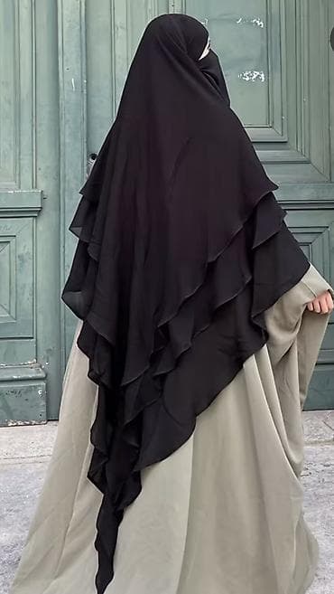 kurtka qadın: Məhsul: 3qat /3laylı Suffle Khimar !qara❗️❗️❗️ Təsvir: - Rəng: qara - — 2