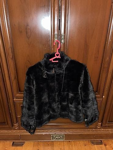 Qadınlar üçün qara süni kürk pencək - Material: yumşaq, sıx