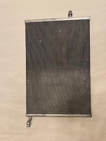 islenmis radiatorlar: Məhsul: Mercedes-Benz su radiatoru və köməkçi radiator. Original — 2