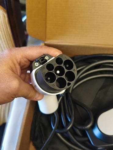 avtomobil çantası: EV portativ şarj cihazı (ICCPD) - Giriş: 220V AC, tək faza - — 2