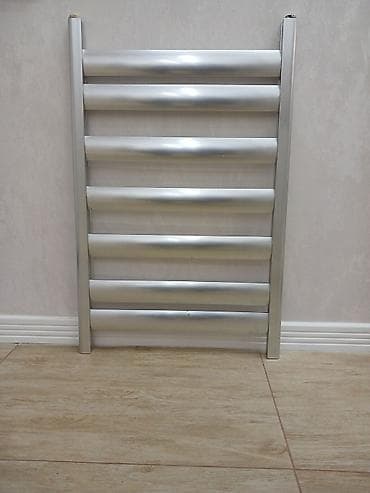 Cakuzi kabinaları: Alüminium hamam dəsmal radiatoru (lyustr tipli) - Material: cilalı — 1