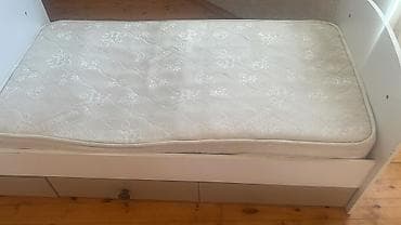 Oğlan və qız üçün, Çarpayı, Matras ilə, Siyirməli