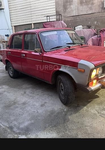 vito disk: VAZ 2106, qırmızı rəngli sedan. Xüsusiyyətlər: - Kuzov: 4 qapılı — 3