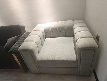 Yeni alınmış kreslolardi cütü 280azn satılır ölçüsü düzgün — 1