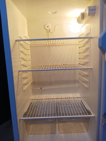 soyuducu anbar satilir: İki qapılı məişət soyuducusu - Yuxarıda ayrıca dondurucu bölməsi — 4