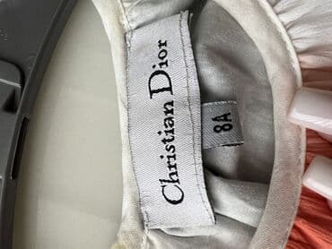 европейская детская одежда: Usaq donu. Christian Diordan 7-8 yasli usaqa gedir. cox yaxwi — 2