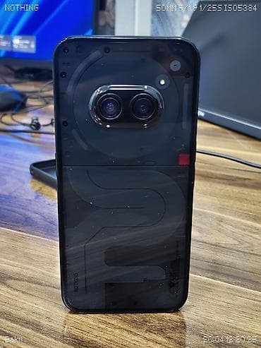 telegonlar: Nothing Phone (2a) – şəffaf arxa panel və Glyph işıqlandırma sistemi — 3