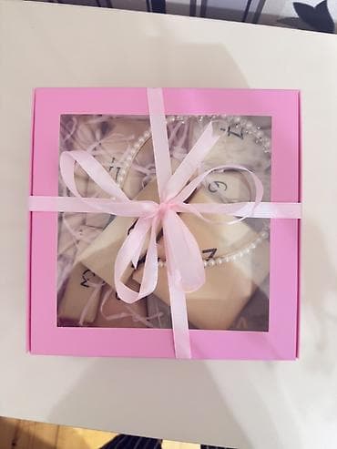 Hədiyyə qutusu, rəng - Çəhrayı