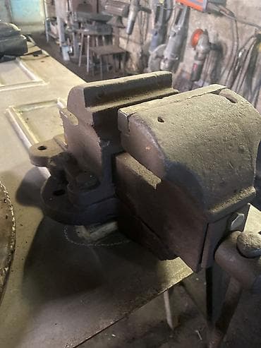 Ağır tip dəzgah sıxacının gövdəsi - Material: tökmə dəmir korpus lalafo.az -da Ağır tip dəzgah sıxacının gövdəsi - Material: tökmə dəmir korpus