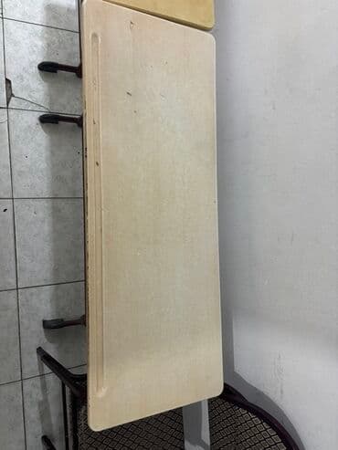 masalar ve stullar: İşlənmiş, Açılmayan, Dördbucaq masa, 4 stul — 2